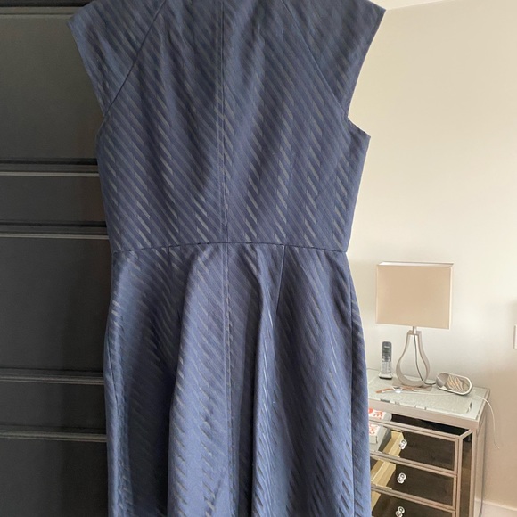 Dress - Picture 4 of 5